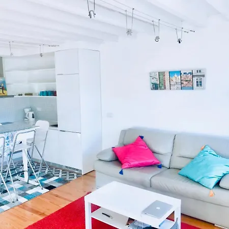 - La Paz - Cosy, Modern & Duplex Apartment Lisbon